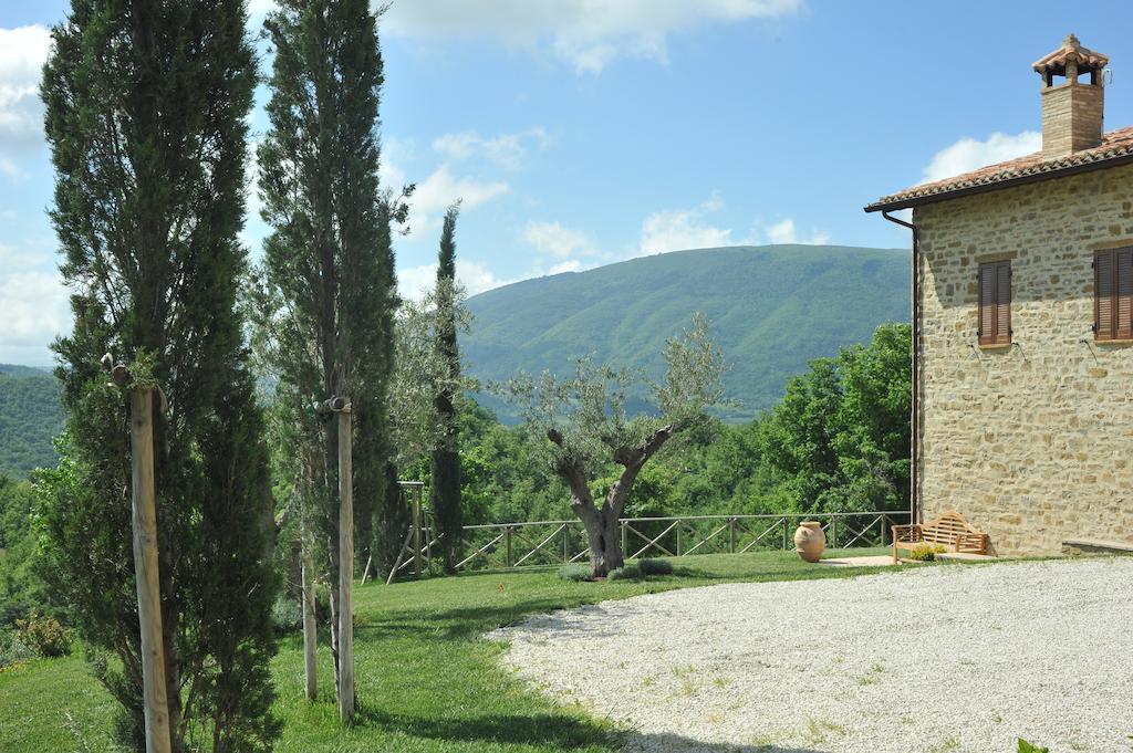 Agriturismo Paradiso 44 Ассизи Экстерьер фото