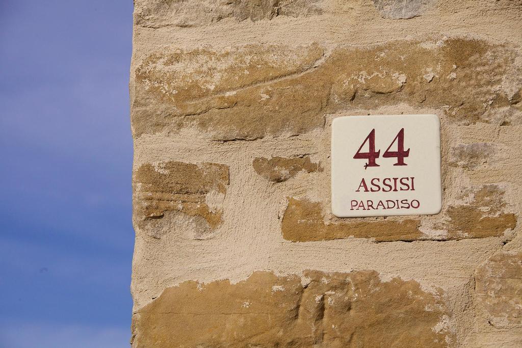 Agriturismo Paradiso 44 Ассизи Экстерьер фото